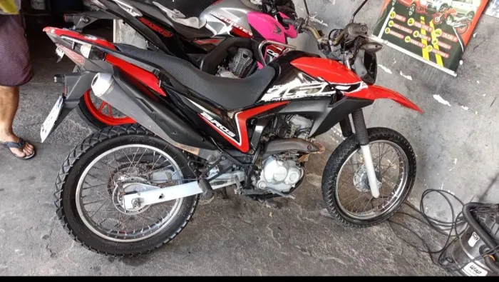 Bros 160