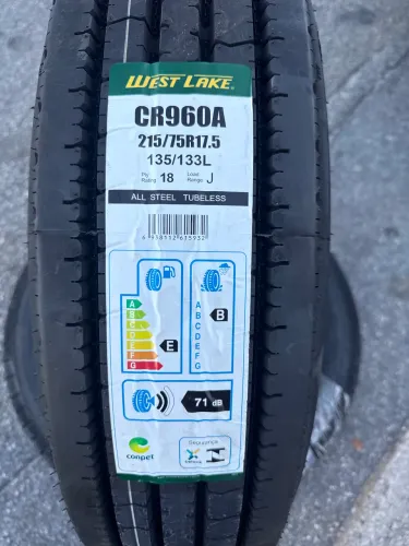 Kit de 2 pneus West Lake CR960A P 215/75R17.5 135/133 J