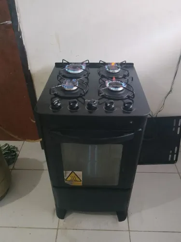 vende-se fogão 4 bocas mesa de vidro