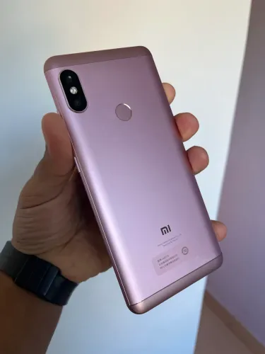 Xiaomi Redmi Note 5 64GB / 4GB RAM - Rosa (Muito Bem Cuidado)