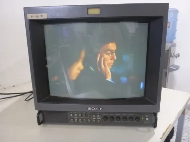 Monitor Sony Pvm 1354q Profissional Retrogame Rgb