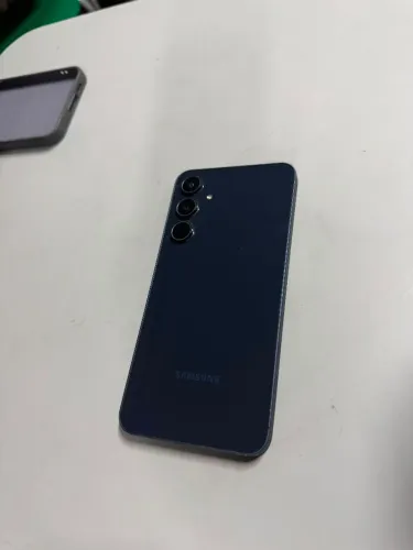 SAMSUNG A55