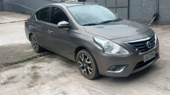 Nissan Versa SL 1.6 16V Flexstart 4P Aut. 2017