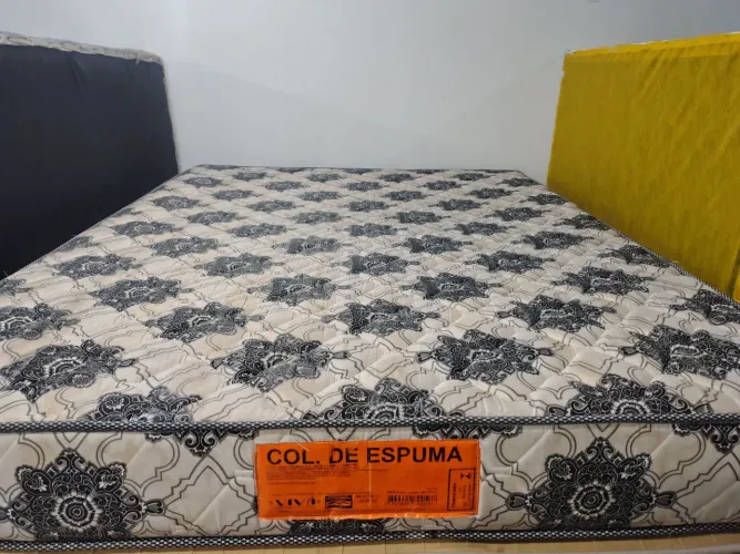 COLCHÃO CASAL DE ESPUMA D33 SEMI NOVO R$450 ENTREGA GRÁTIS