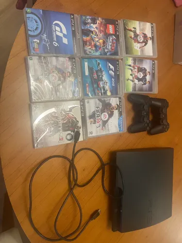PS3 com defeito + jogos e controles