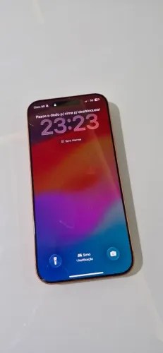 Vendo iPhone 17 pro Max laranja