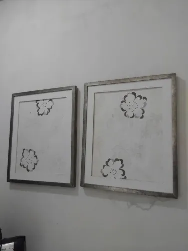 Quadros decorativos com pintura metálica