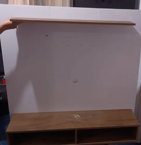 Rack de parede de madeira para TV