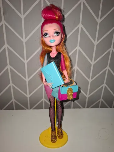 Boneca Monster High - Gigi Grant New ScareMester