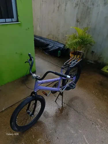 VENDO ESSA BIKE ARO 20 600 REAIS !