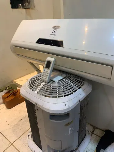 Vendo central de ar de 9mil  btus  