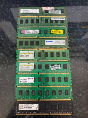 Pentes de Memória DDR3 2GB 1333MHZ