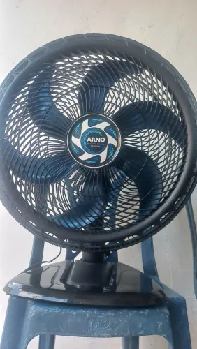 Vende-se ventilador novo grande