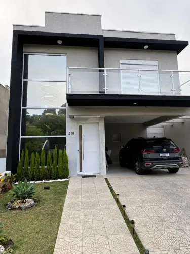 Casa de condomínio para venda possui 206 metros quadrados com 3 quartos