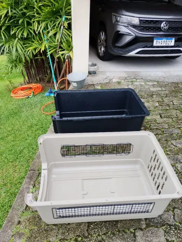 Vendo caixa de transporte para PET