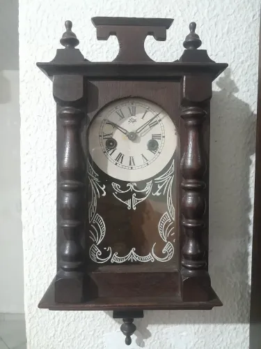 Antigo Relógio a corda de 1930