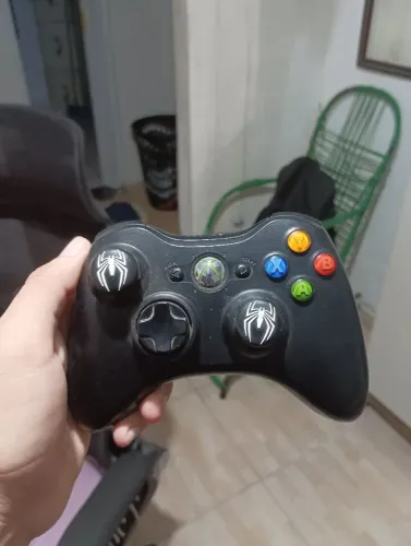 Controle original de xbox 360 com leve drift