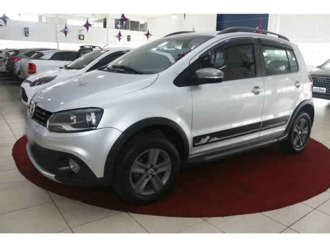 Volkswagen Crossfox 1.6 MI Total Flex 8V 5P 2012