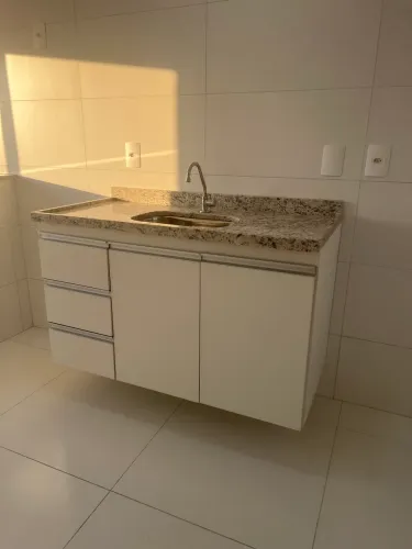 Pia de mármore mais gabinete + tanque