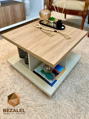 Mesa de Centro Quadrada em MDF