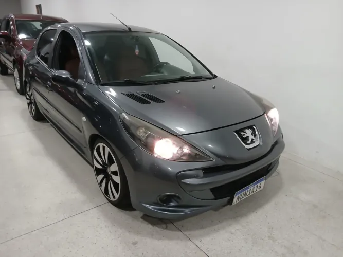 Peugeot 207 XR Sport 1.4 Flex 8V 5P 2011