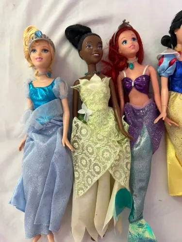 Bonecas princesas originais Disney