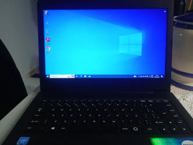 Vendo notebook positivo