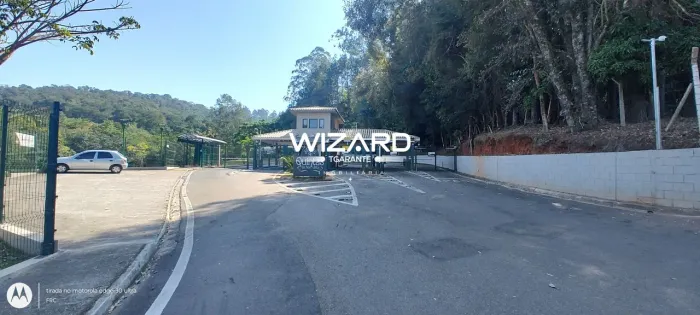 Terreno em Atibaia, condomínio fechado, ampla área lazer, para venda com 635m²