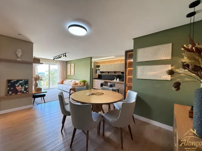 Apartamento mobiliado e decorado à venda com dois dormitórios no Centro de Nova Petrópolis