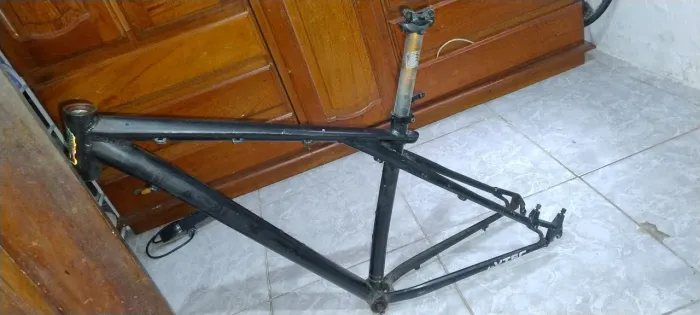 Quadro bicicleta aro 29 GT zaskar