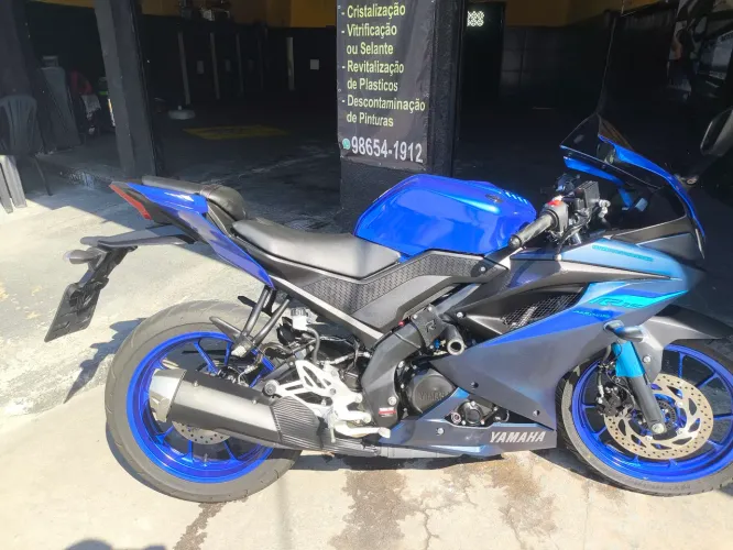 Vendo R15 2025 comprada em novembro.