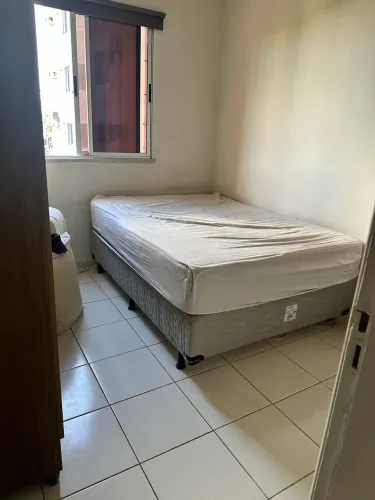 Colchão Magnético Massageador com cromoterapia e base inclusa.