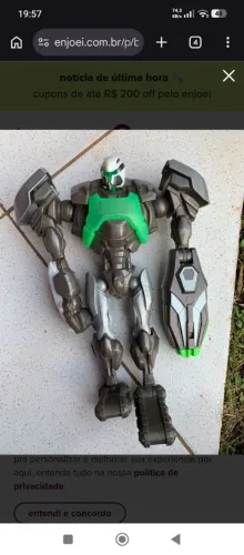 Vendo bonecos e brinquedos 