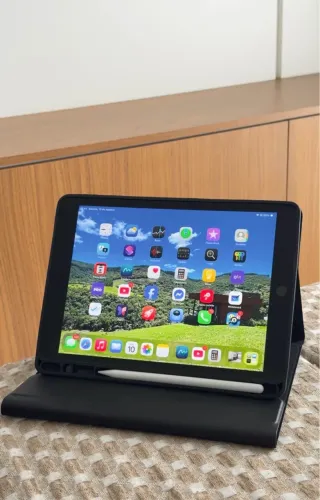 Vendo Ipad 64g com caneta e capa