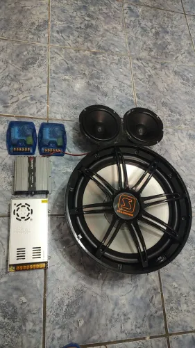Kit som automotivo