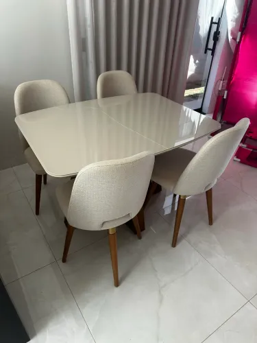 Mesa Retangular com Vidro Donatella com 4 Cadeiras New Drop