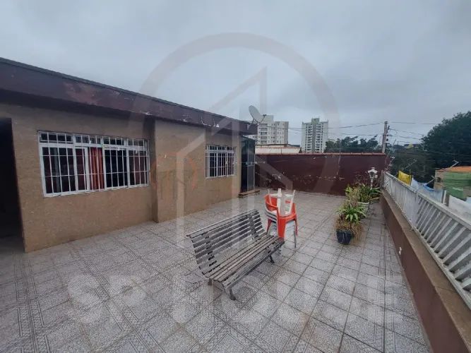 Casa a venda na Vila Guarani, 3 quartos, 5 vagas, 270m²