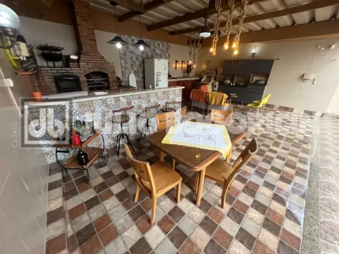 Casa de rua : Duplex / Residencial / Jardim Guanabara
