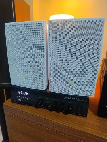 Receiver bluetooth e par de JBL