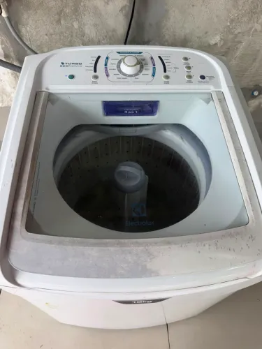 Máquina de lavar Electrolux 16kg
