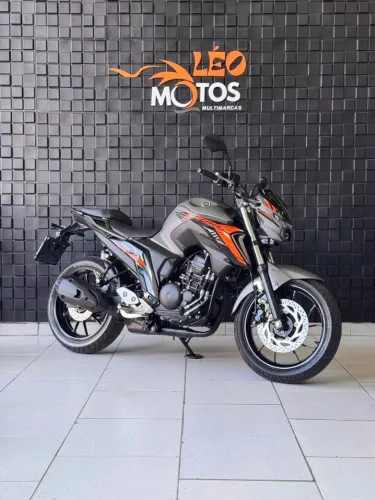 YAMAHA FAZER 250 2025 BAIXO KM