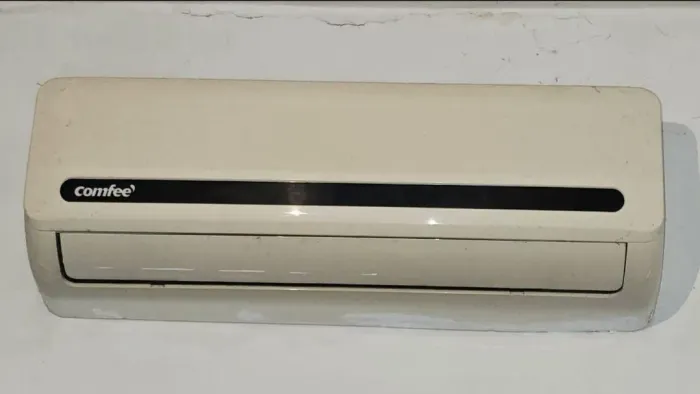 Ar condicionado split confee 220v R$ 780,00