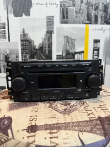 Rádio CD player original edição especial Boston Acoustics PT Cruiser 2009.