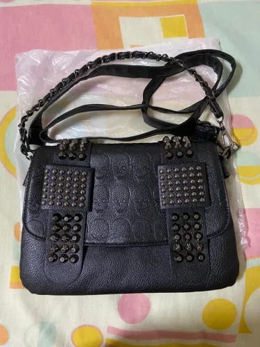 Bolsa Feminina de Couro Preta