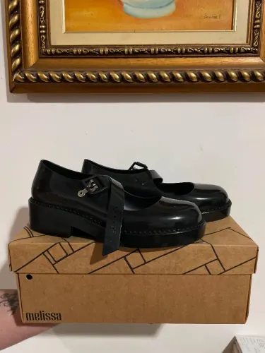 Melissa lola