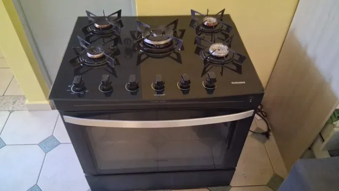 Vende-se fogão 5 bocas eletrônico 
