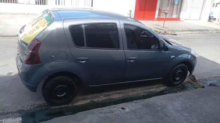 Renault Sandero Authentique Hi-flex 1.0 16V 5P 2011