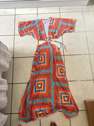 Peças de roupas nunca usadas 