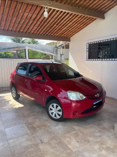 Toyota Etios X 1.3 Flex 16V 5P Mec. 2015