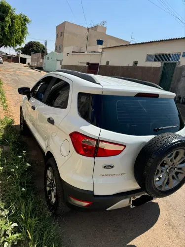 Ford Ecosport Freestyle 1.6 16V Flex 5P 2015